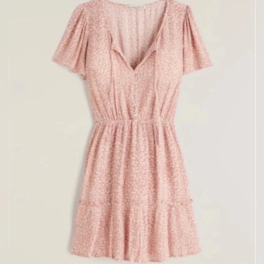 Abercrombie & Fitch Easy Waist Mini Dress, Color Dusty Pink Size XS